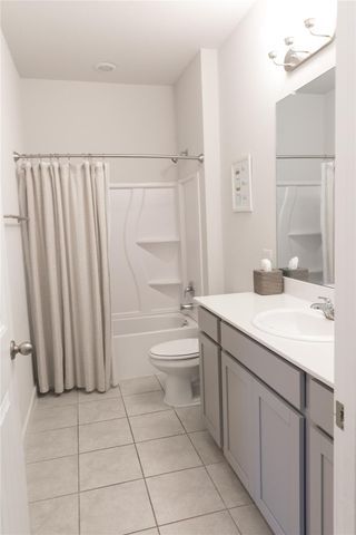 304 Winding Hollow LN, Georgetown, TX 78628