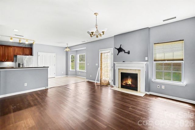 3306 Daniel Place Drive, Charlotte, NC 28213