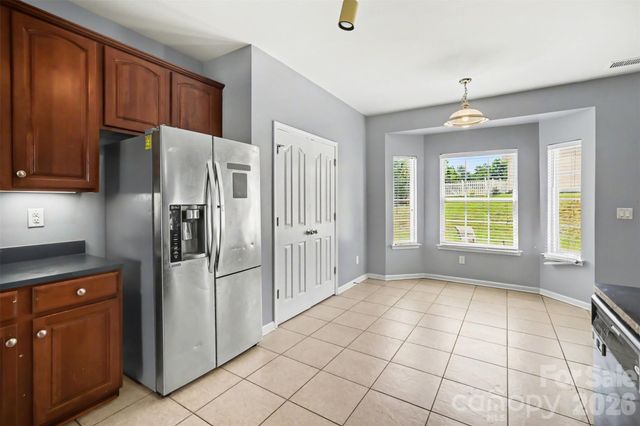 3306 Daniel Place Drive, Charlotte, NC 28213