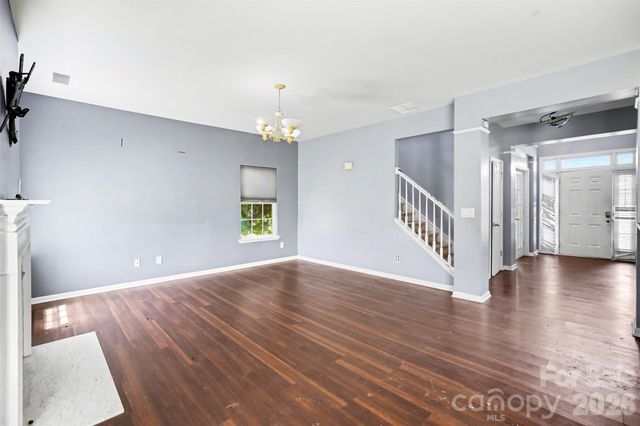 3306 Daniel Place Drive, Charlotte, NC 28213