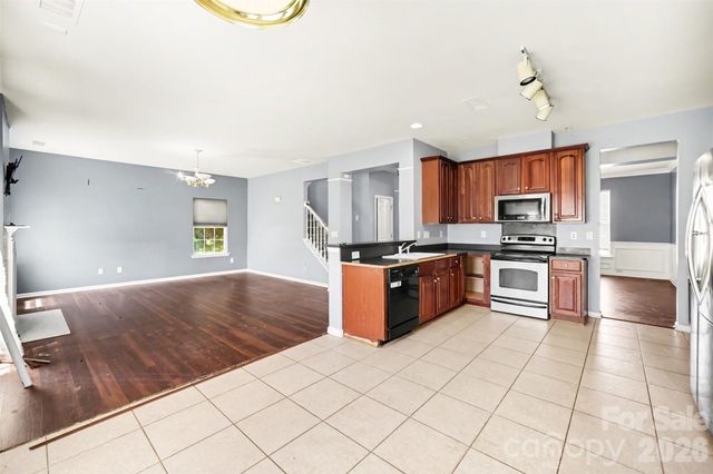 3306 Daniel Place Drive, Charlotte, NC 28213