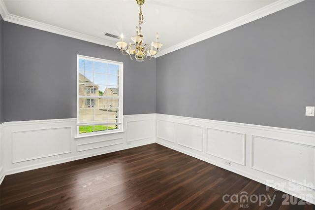 3306 Daniel Place Drive, Charlotte, NC 28213
