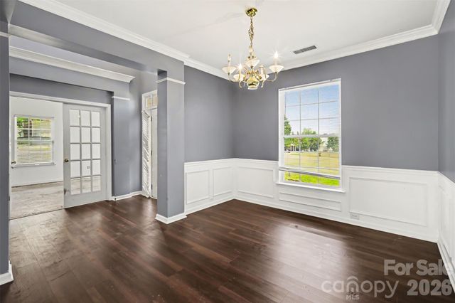 3306 Daniel Place Drive, Charlotte, NC 28213