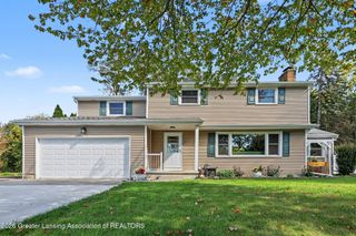 1004 E Thomas L Parkway, Lansing, MI 48917