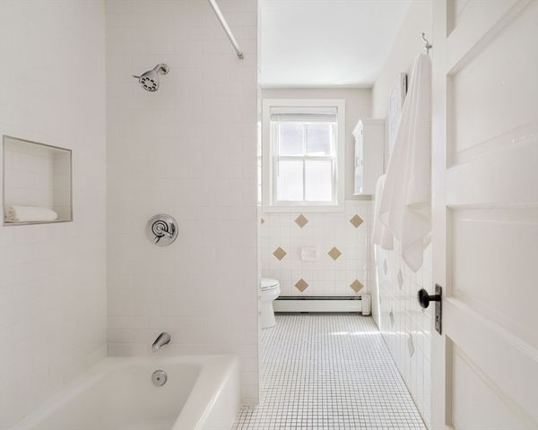 87 Kinnaird St. 2, Cambridge, MA 02139