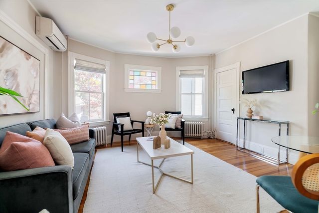 87 Kinnaird St. 2, Cambridge, MA 02139