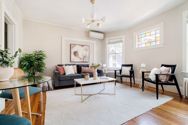 87 Kinnaird St. 2, Cambridge, MA 02139