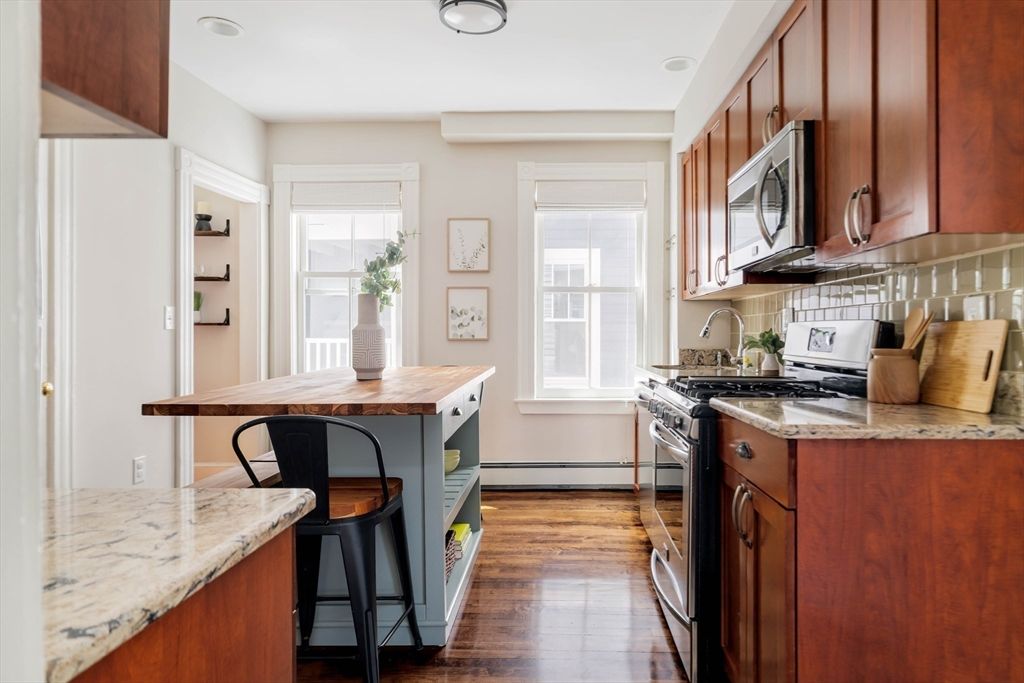 87 Kinnaird St. 2, Cambridge, MA 02139