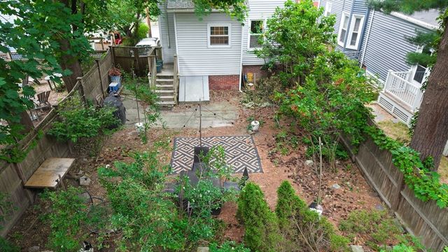 9 Hall St., Somerville, MA 02144