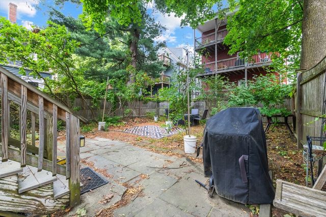 9 Hall St., Somerville, MA 02144
