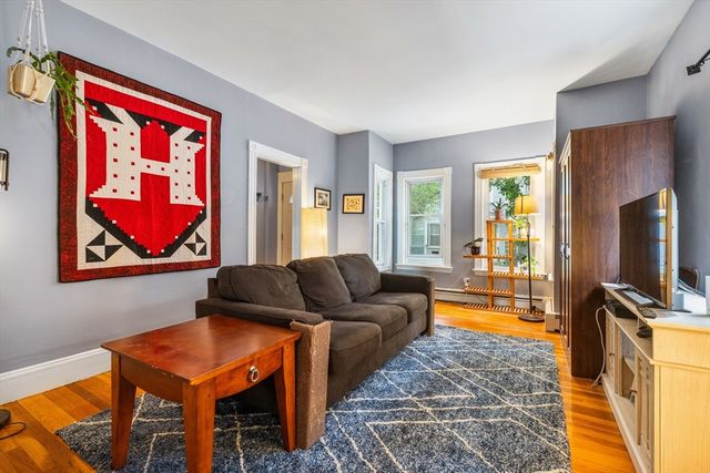 9 Hall St., Somerville, MA 02144