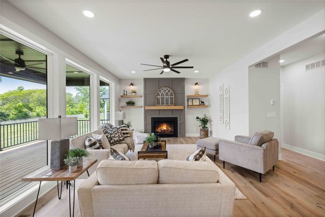 9814 Watermeadow Circle, Johnston, IA 50131