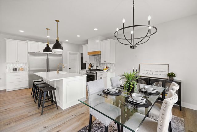 9814 Watermeadow Circle, Johnston, IA 50131