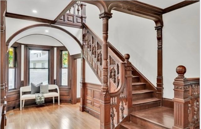 14 Summit St a, Newton, MA 02458