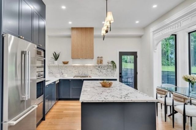 14 Summit St a, Newton, MA 02458