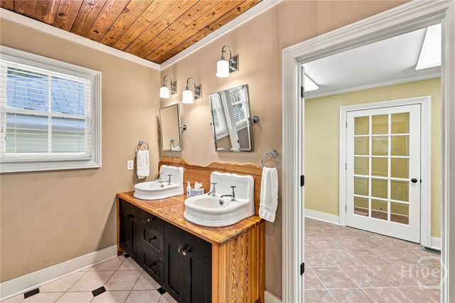 129 N Church Street, Bogart, GA 30622
