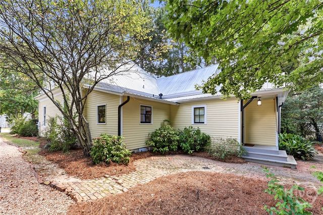 129 N Church Street, Bogart, GA 30622