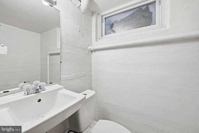 2030 N QUINN ST, Arlington, VA 22209