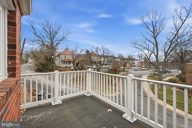 2030 N QUINN ST, Arlington, VA 22209