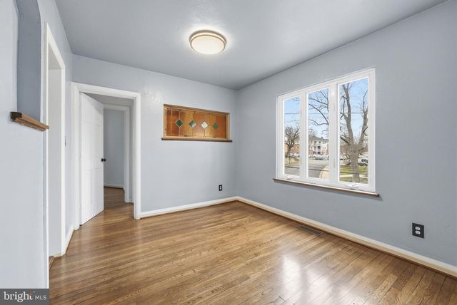 2030 N QUINN ST, Arlington, VA 22209