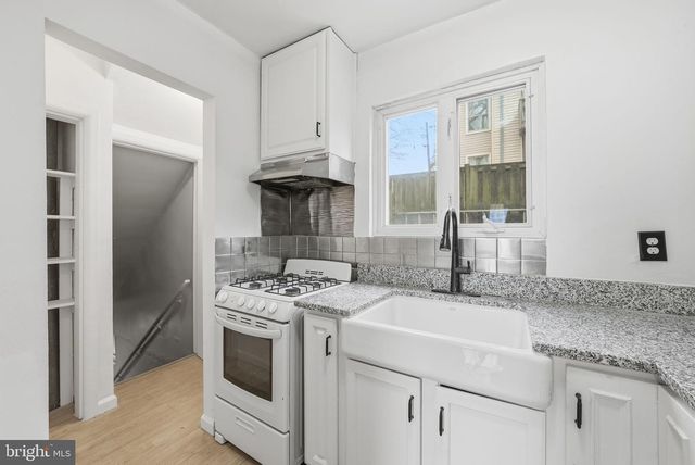 2030 N QUINN ST, Arlington, VA 22209