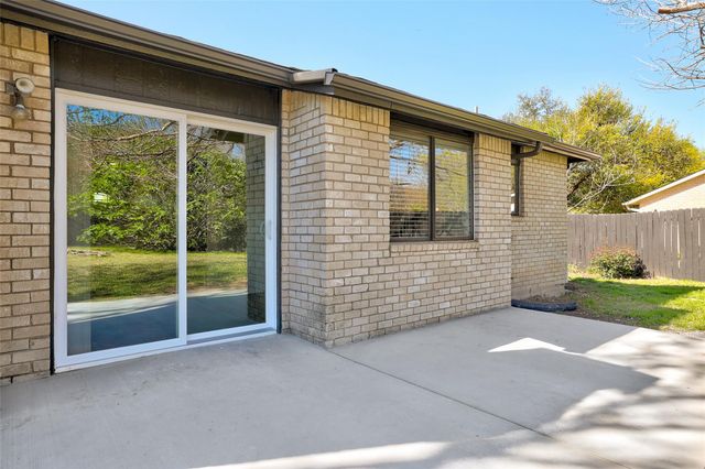 1403 Greenfield DR, Round Rock, TX 78664