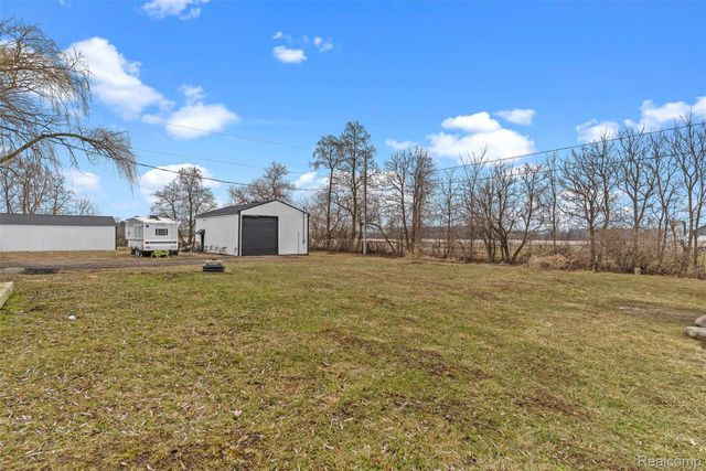 2010 W Willard Road, Birch Run Township, MI 48420