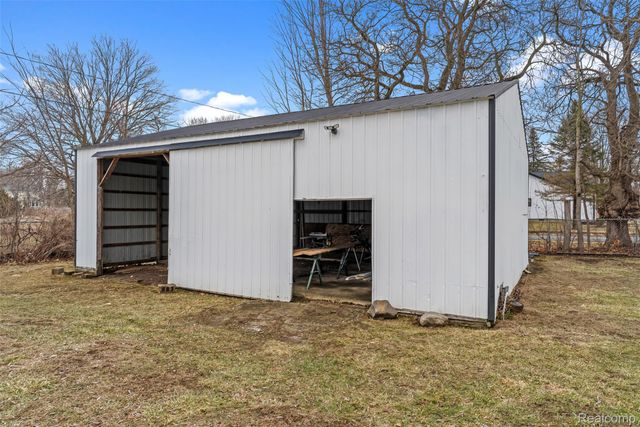 2010 W Willard Road, Birch Run Township, MI 48420