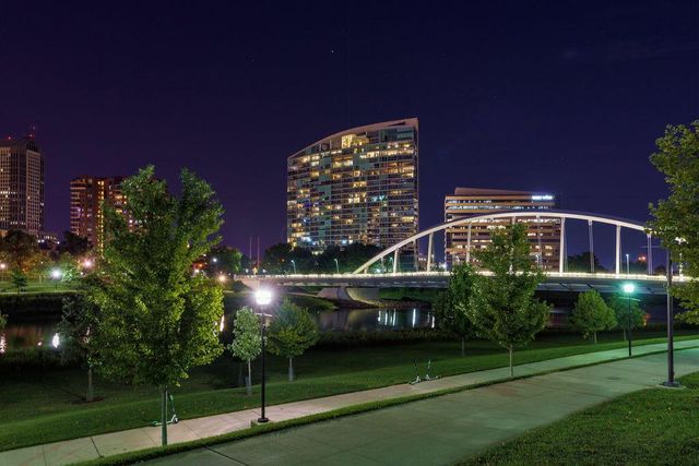 1 Miranova Place, 805, Columbus, OH 43215