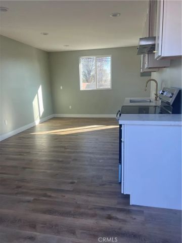 4966 Oregon Ave E, Long Beach, CA 90805