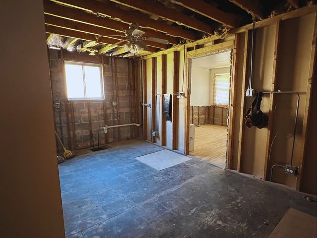 6728 S Carpenter Street, Chicago, IL 60621