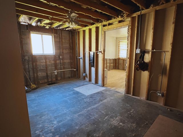 6728 S Carpenter Street, Chicago, IL 60621