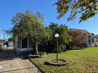 23113 Socia Street, Saint Clair Shores, MI 48082