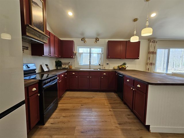 8724 N 14th Street, Kalamazoo, MI 49009