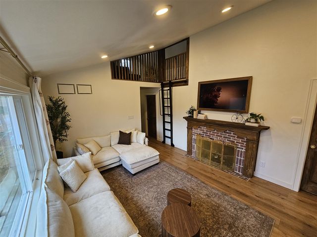 8724 N 14th Street, Kalamazoo, MI 49009