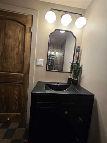 8724 N 14th Street, Kalamazoo, MI 49009