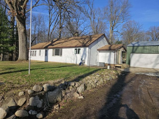 8724 N 14th Street, Kalamazoo, MI 49009