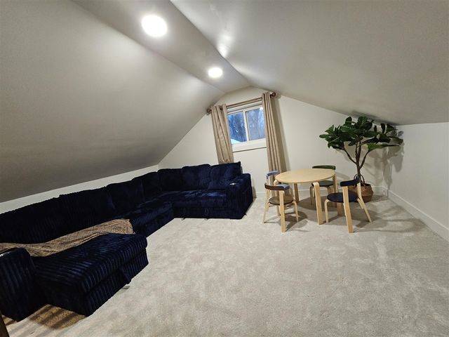 8724 N 14th Street, Kalamazoo, MI 49009