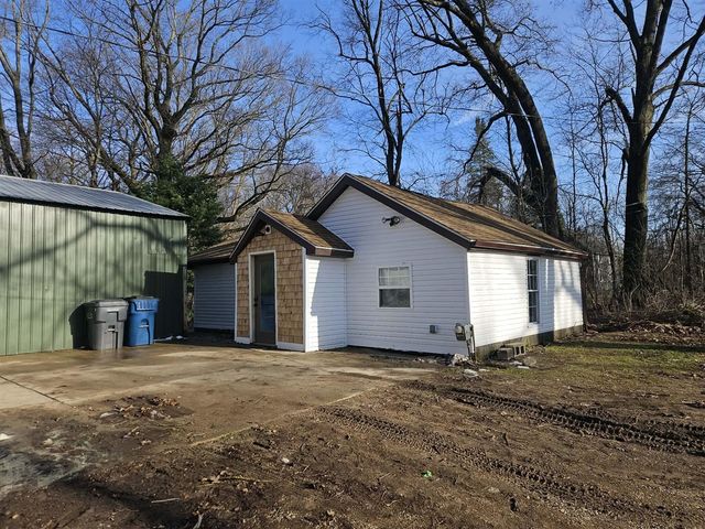 8724 N 14th Street, Kalamazoo, MI 49009