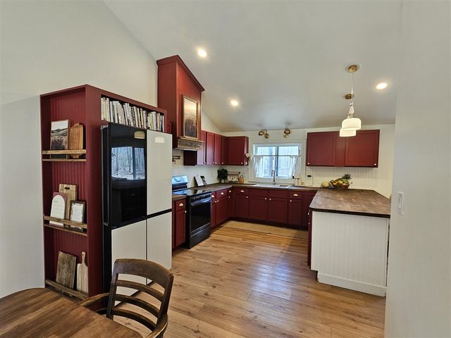 8724 N 14th Street, Kalamazoo, MI 49009