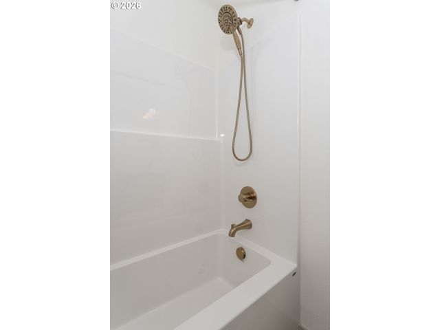 2333 W CASTLEMAN St, Longview, WA 98632