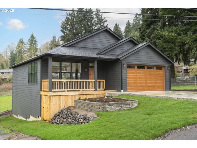 2333 W CASTLEMAN St, Longview, WA 98632