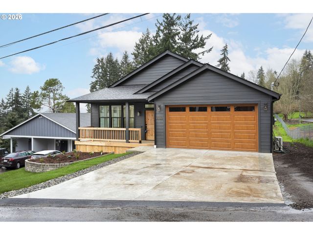 2333 W CASTLEMAN St, Longview, WA 98632
