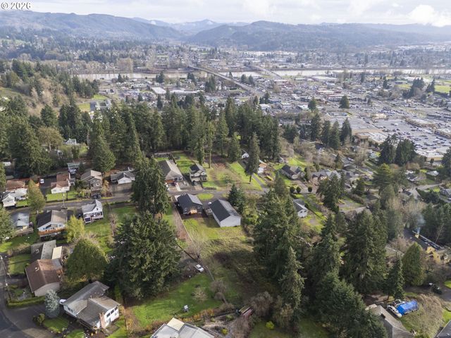 2333 W CASTLEMAN St, Longview, WA 98632