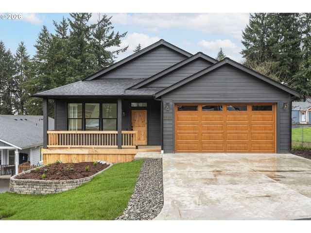 2333 W CASTLEMAN St, Longview, WA 98632