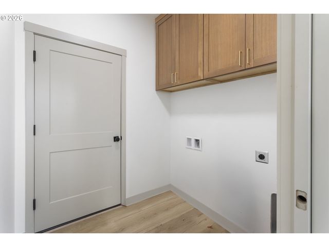 2333 W CASTLEMAN St, Longview, WA 98632