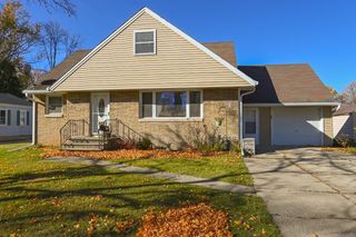 848 REDWOOD DRIVE, Green Bay, WI 54304