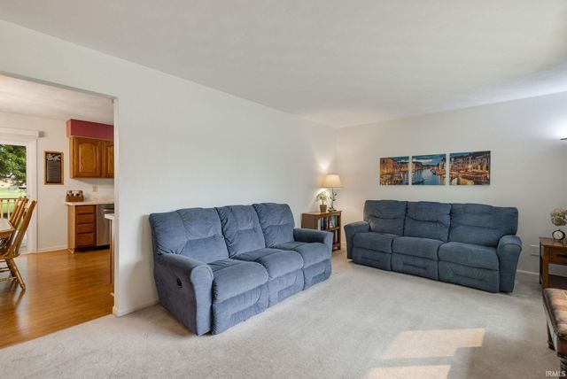 52233 Cheryl Drive, Granger, IN 46530