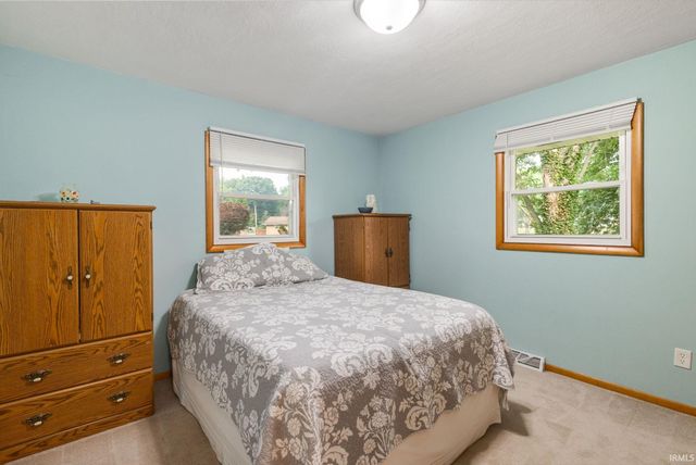52233 Cheryl Drive, Granger, IN 46530