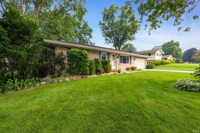 52233 Cheryl Drive, Granger, IN 46530